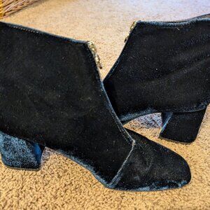 Zara booties in a blue velvet size  EU36 or 5.5